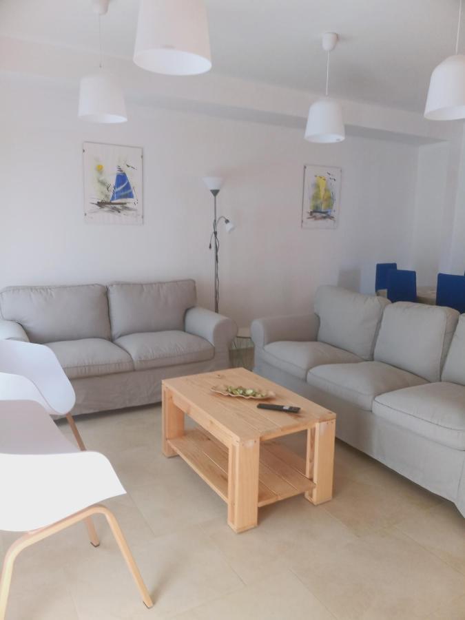 Chalet Amplio Con Jardin Y Zona Barbacoa. Reus Buitenkant foto
