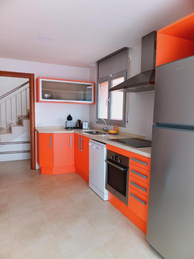 Chalet Amplio Con Jardin Y Zona Barbacoa. Reus Buitenkant foto